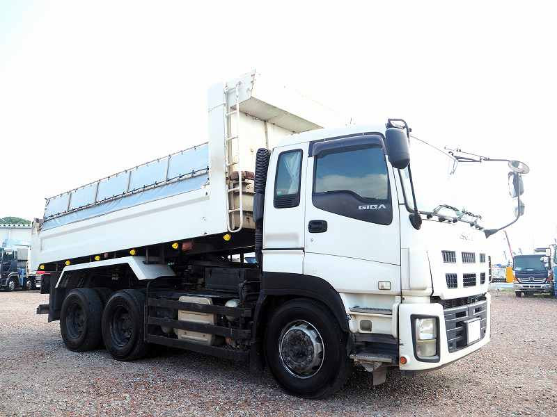 いすゞ ギガ QKG-CXZ77AT(6x4)の写真7
