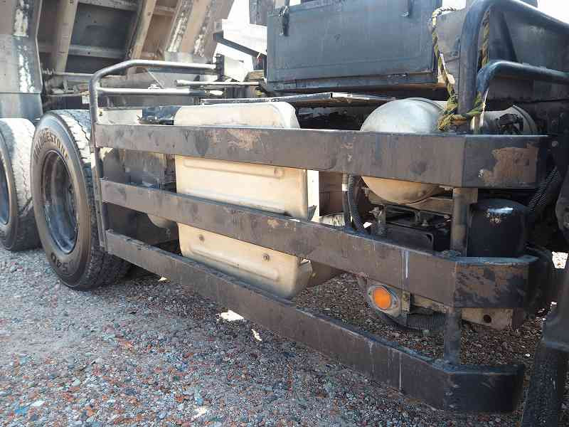 いすゞ ギガ QKG-CXZ77AT(6x4)の写真19