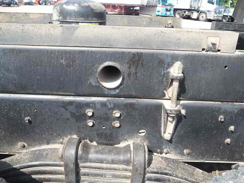 いすゞ ギガ QKG-CXZ77AT(6x4)の写真29