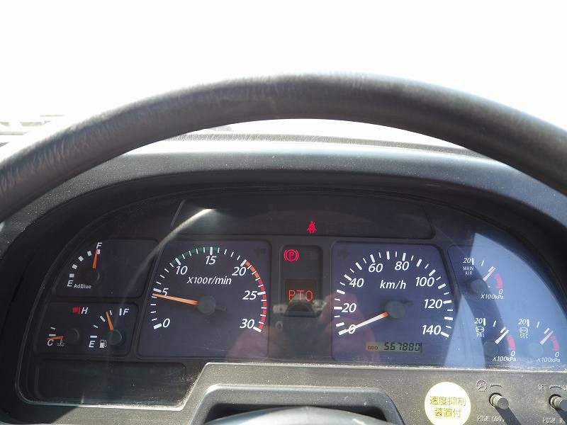 いすゞ ギガ QKG-CXZ77AT(6x4)の写真48