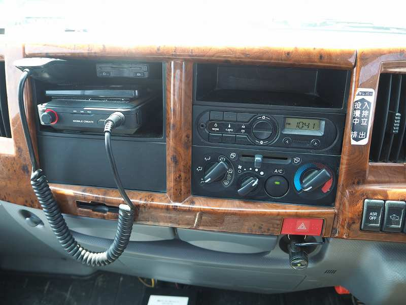 いすゞ エルフ TPG-NKR85N(2WD)の写真47