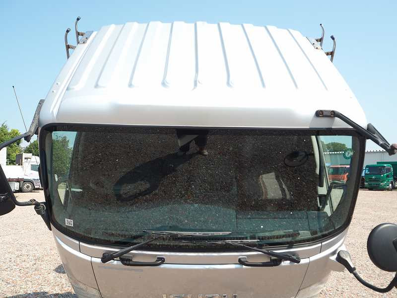 いすゞ フォワード LKG-FTR90S2(2WD)の写真28