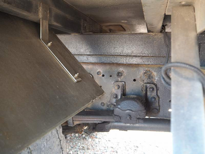 いすゞ フォワード LKG-FTR90S2(2WD)の写真32