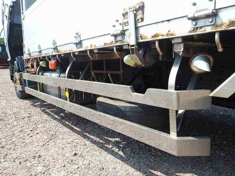 いすゞ フォワード LKG-FTR90S2(2WD)の写真36