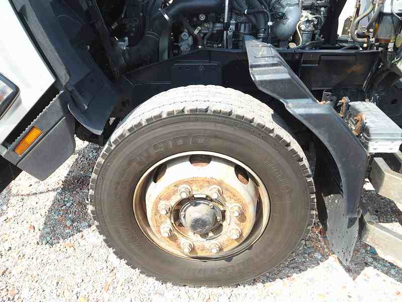 いすゞ フォワード LKG-FTR90S2(2WD)の写真39