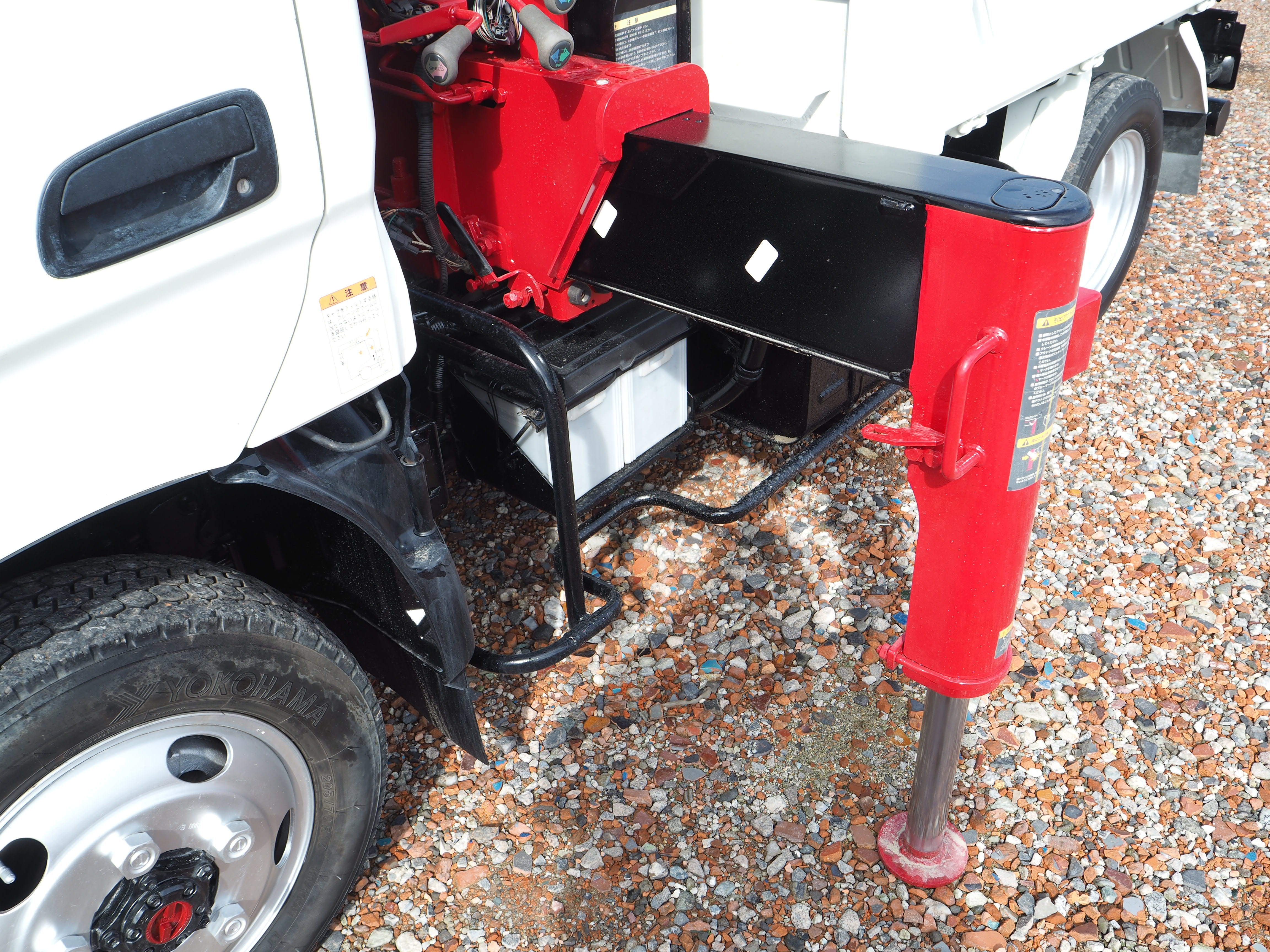 日野 デュトロ BDG-XZU368T(4WD)の写真13