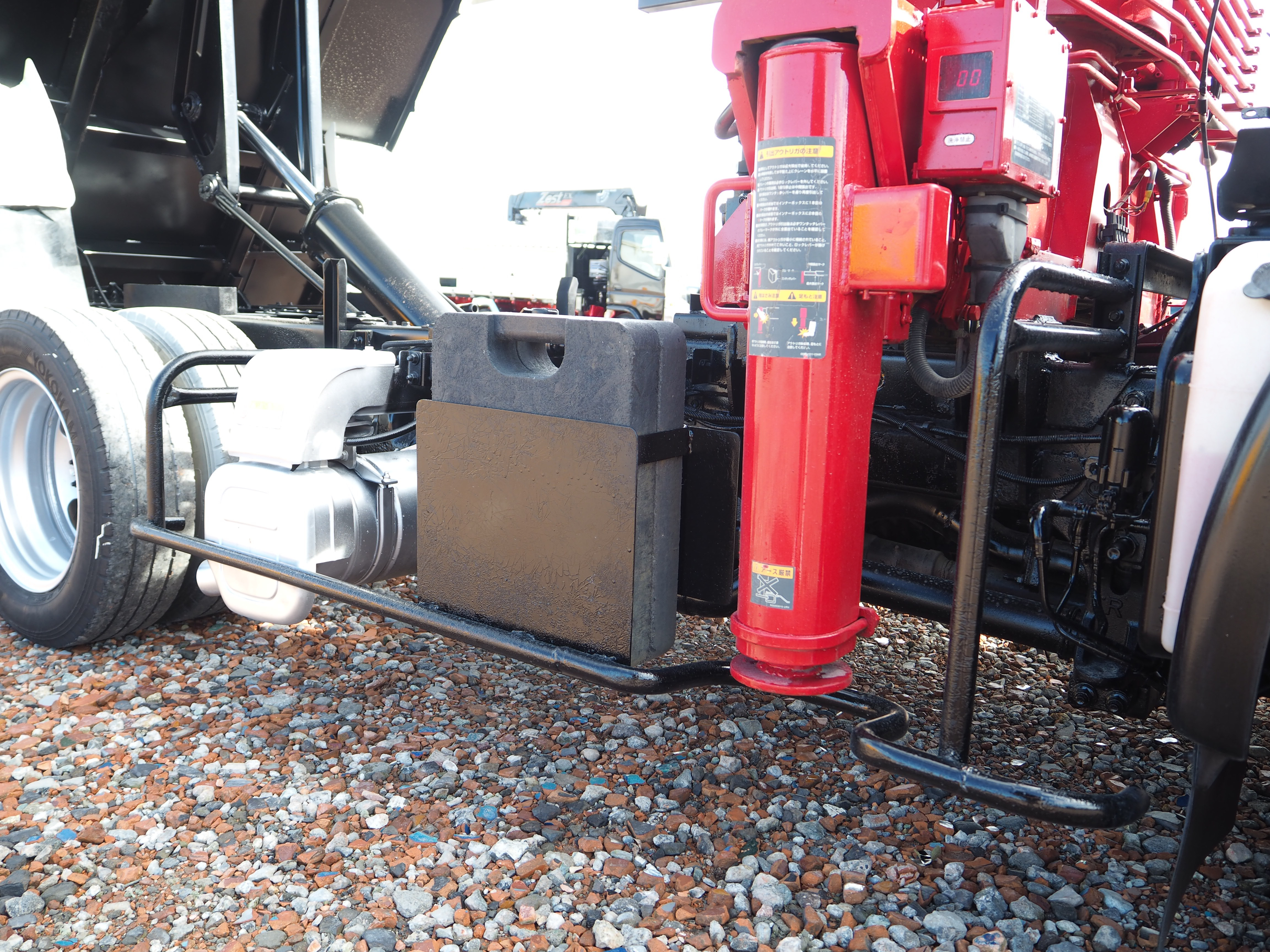 日野 デュトロ BDG-XZU368T(4WD)の写真19