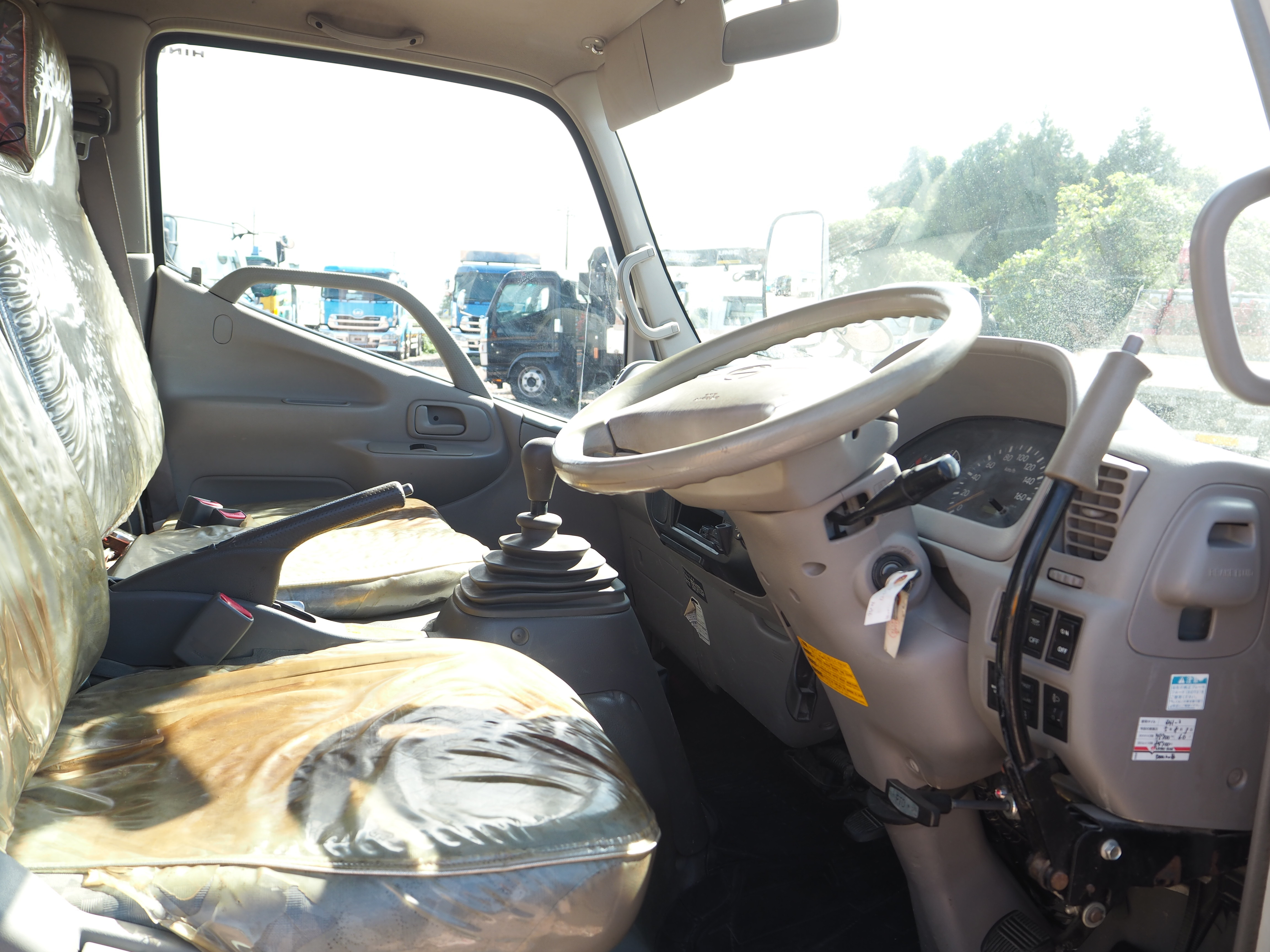 日野 デュトロ BDG-XZU368T(4WD)の写真42