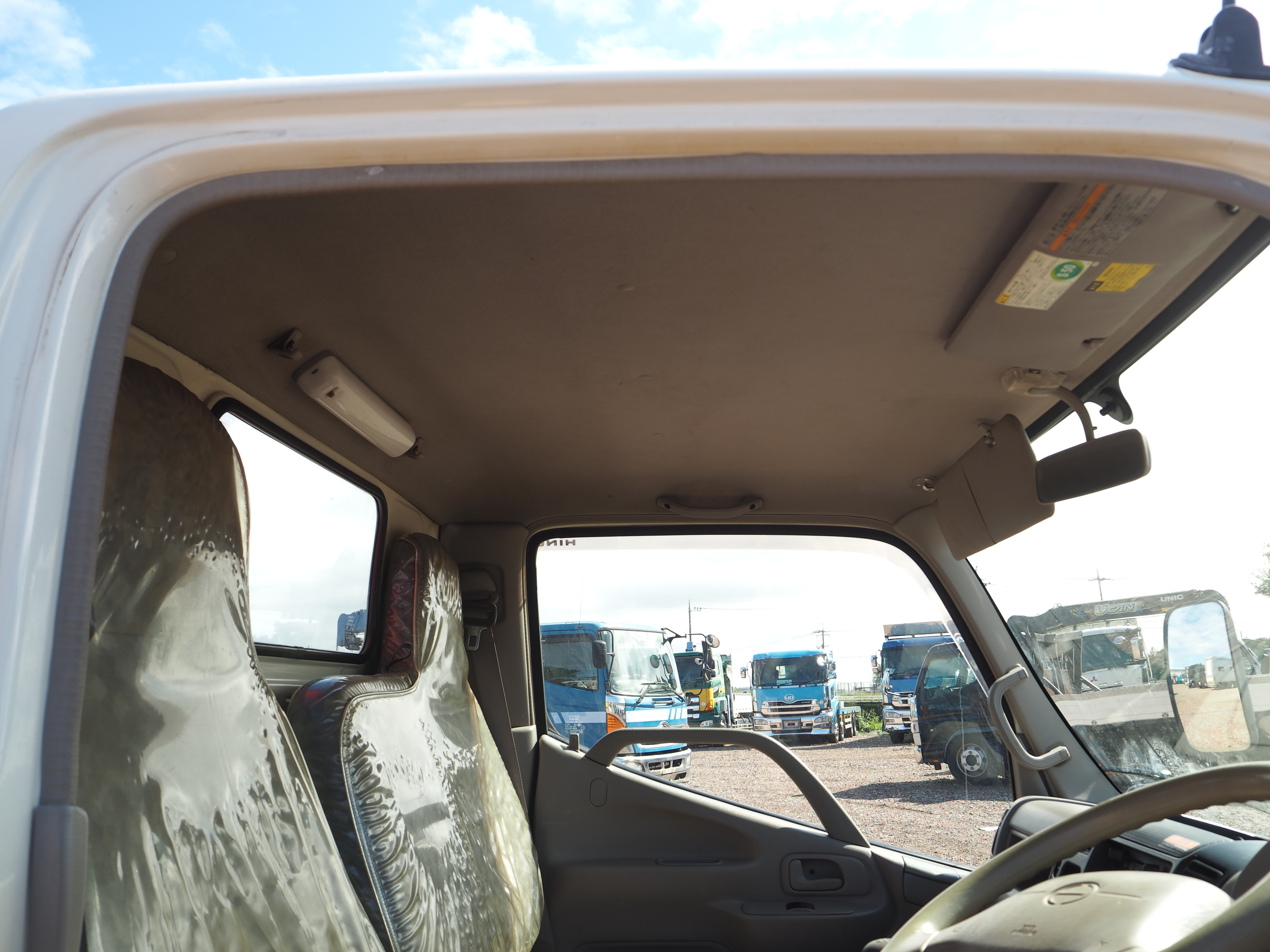 日野 デュトロ BDG-XZU368T(4WD)の写真43