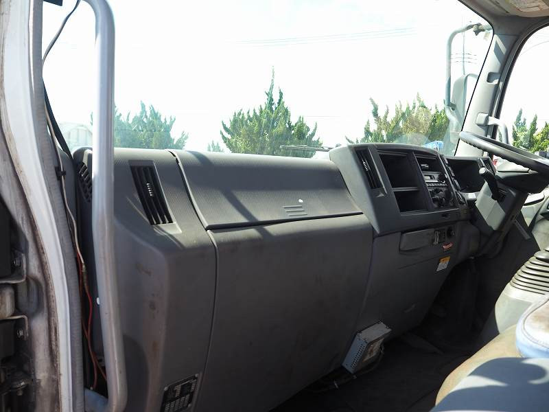 いすゞ フォワード PKG-FRR90S2(2WD)の写真44