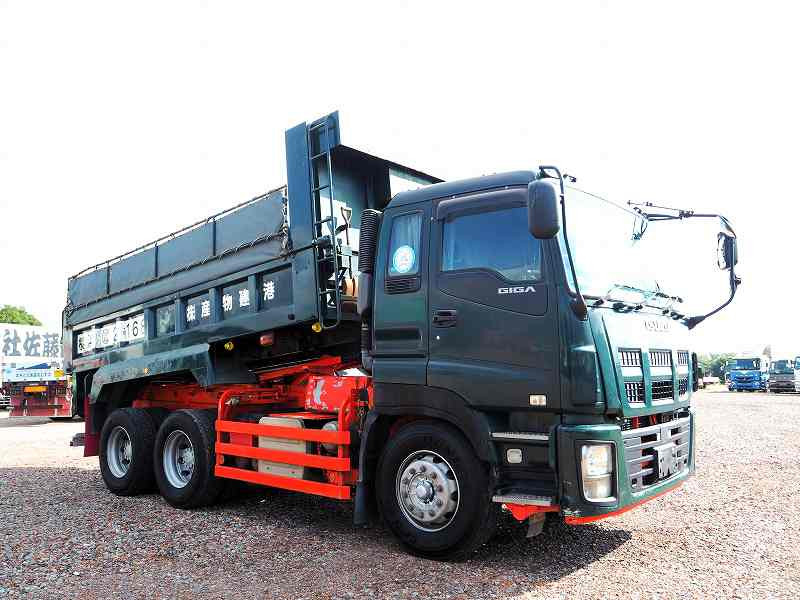 いすゞ ギガ QKG-CXZ77AT(6x4)の写真7