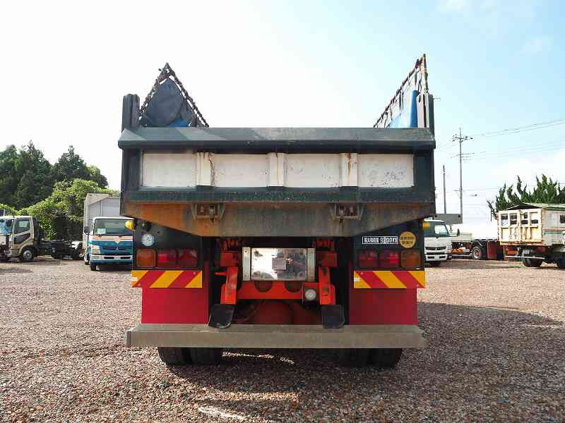 いすゞ ギガ QKG-CXZ77AT(6x4)の写真11
