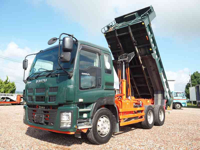 いすゞ ギガ QKG-CXZ77AT(6x4)の写真14