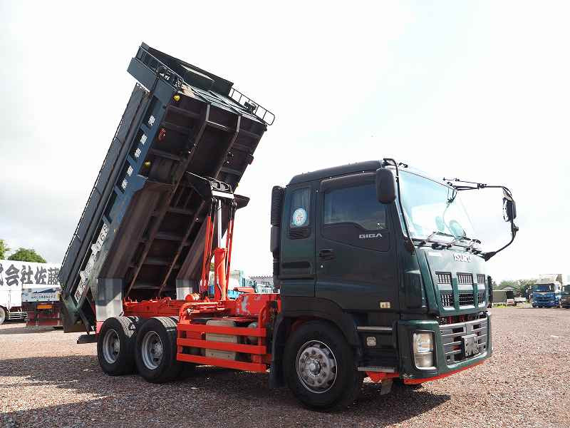 いすゞ ギガ QKG-CXZ77AT(6x4)の写真18