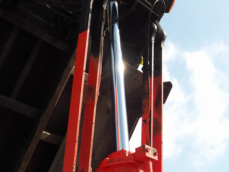 いすゞ ギガ QKG-CXZ77AT(6x4)の写真21