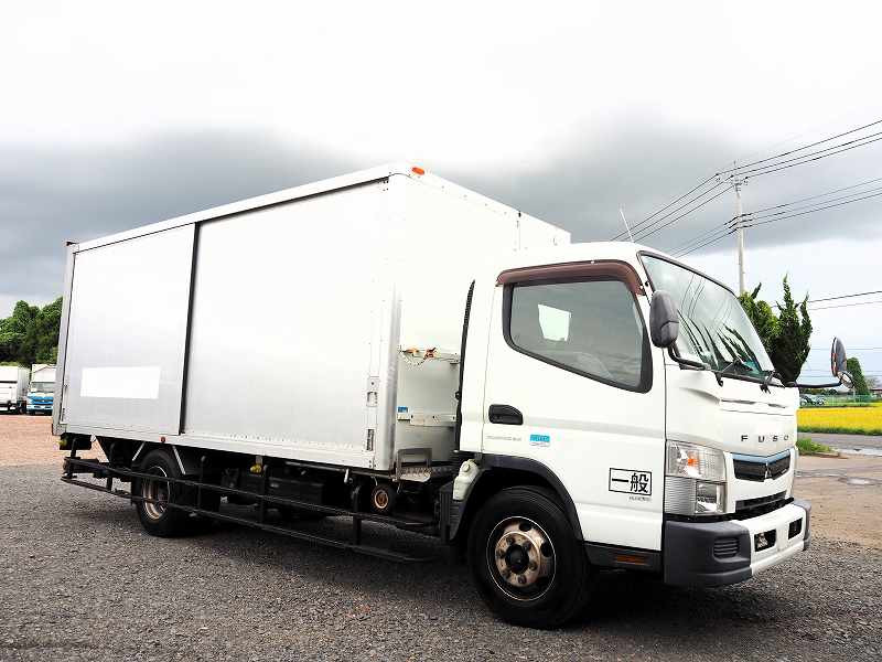 三菱 キャンター TPG-FEB90(2WD)の写真7