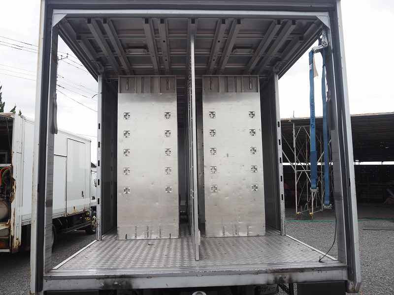 三菱 キャンター TPG-FEB90(2WD)の写真10