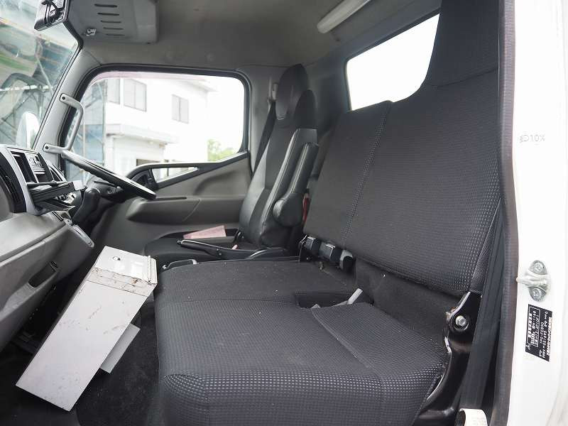 三菱 キャンター TPG-FEB90(2WD)の写真45