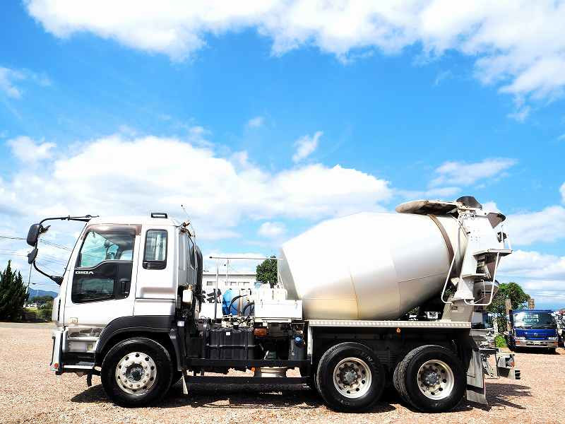 いすゞ ギガ QKG-CXZ77AT(6x4)｜中古トラックなら【トラック市】