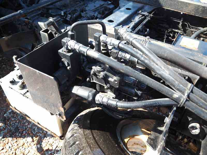 いすゞ エルフ TKG-NPR85YN(2WD)の写真34