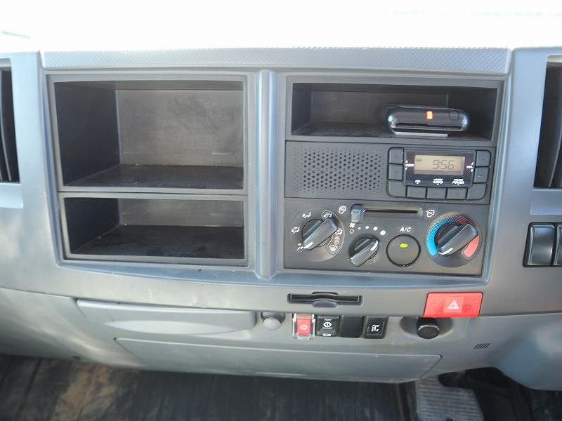 いすゞ エルフ TKG-NPR85YN(2WD)の写真46