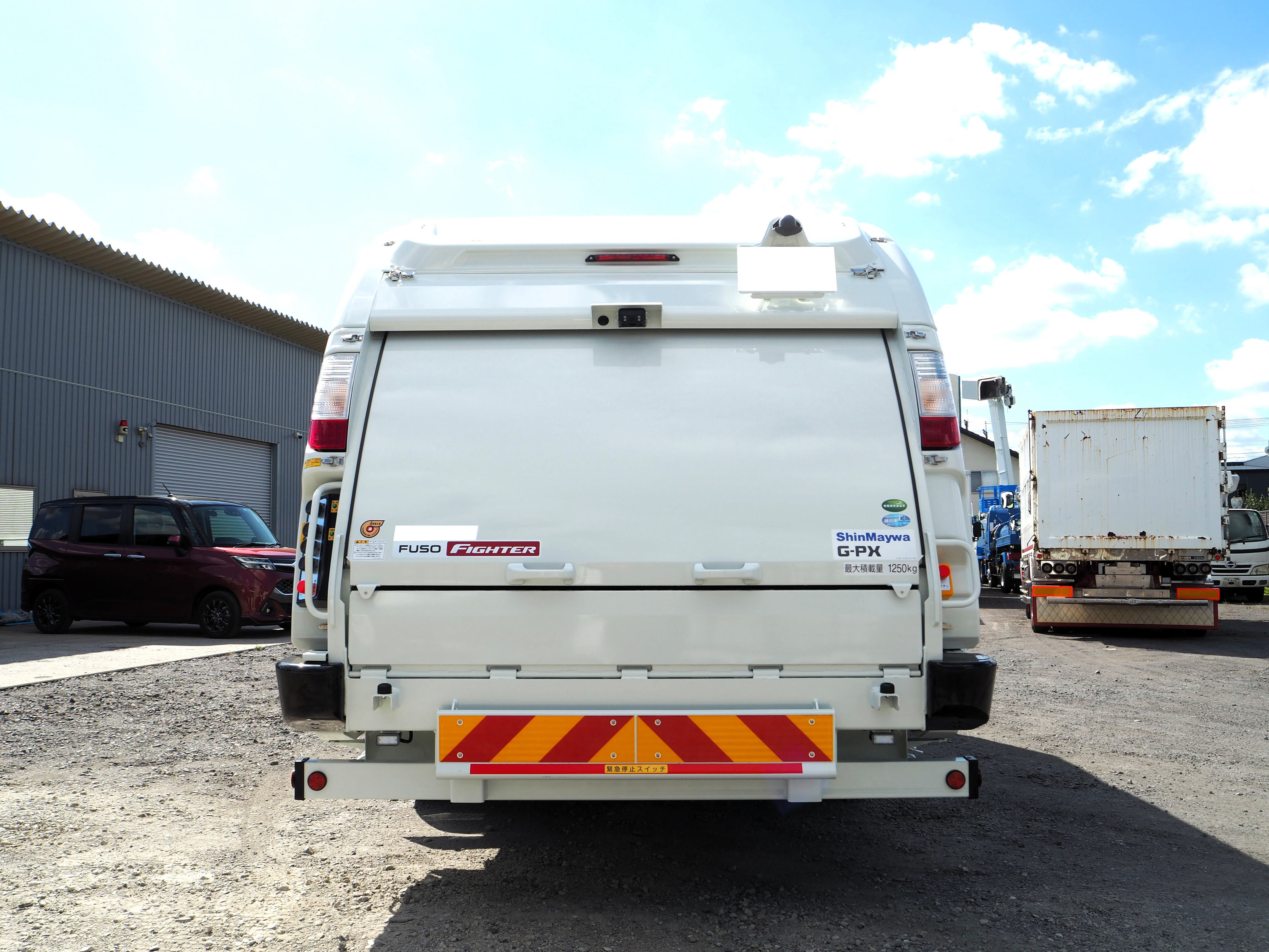 三菱 ファイター 2KG-FK72F(2WD)の写真4