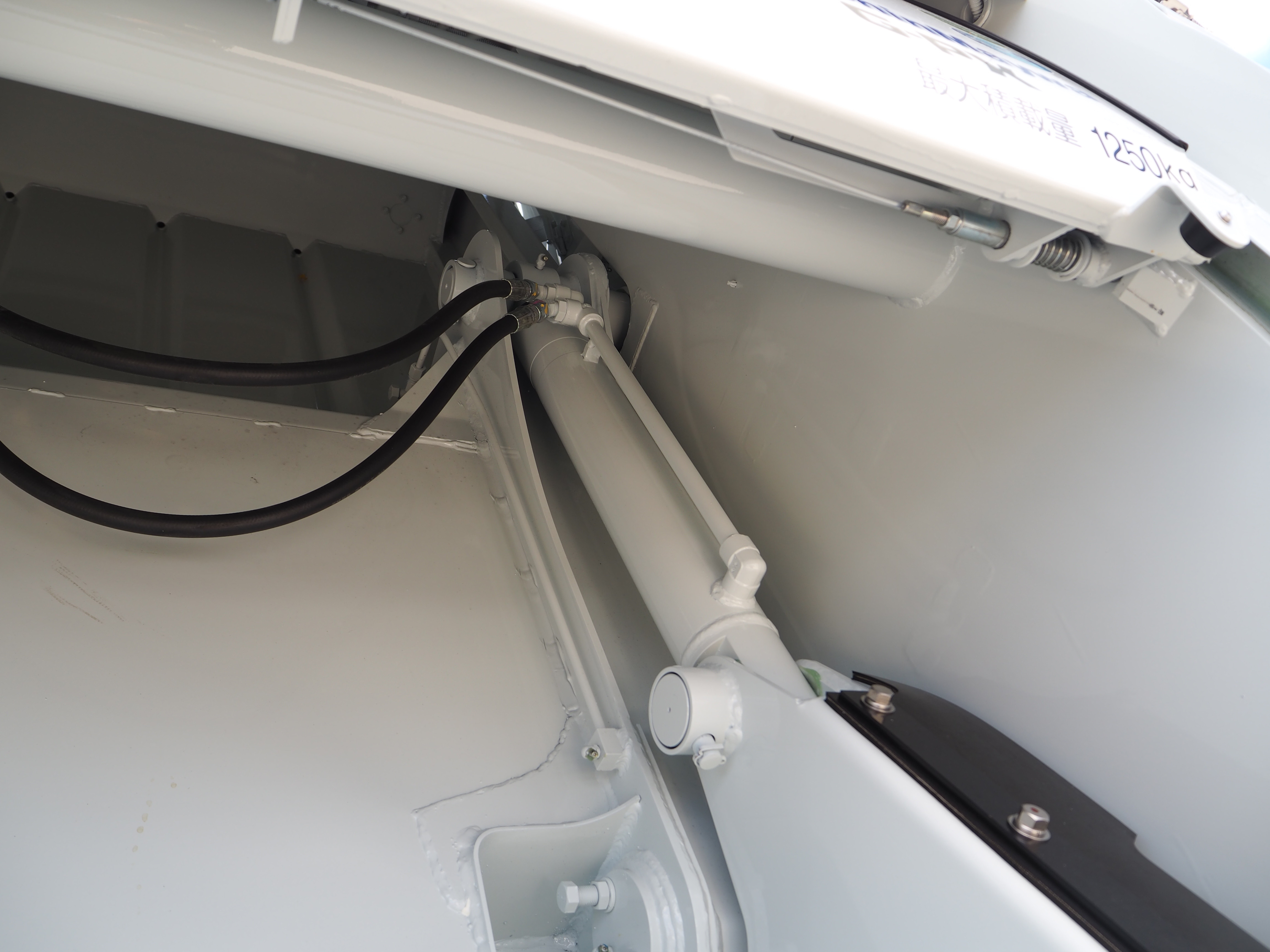 三菱 ファイター 2KG-FK72F(2WD)の写真27