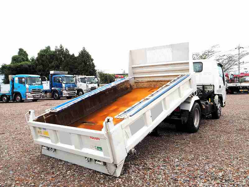 いすゞ エルフ TKG-NKR85AN(2WD)の写真5