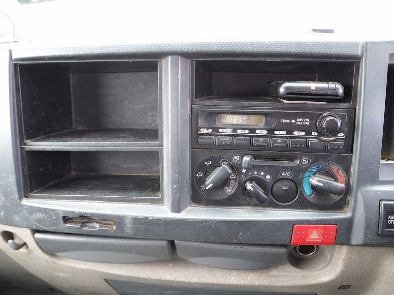 いすゞ エルフ TKG-NKR85AN(2WD)の写真46