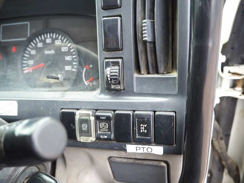 いすゞ エルフ TKG-NKR85AN(2WD)の写真48