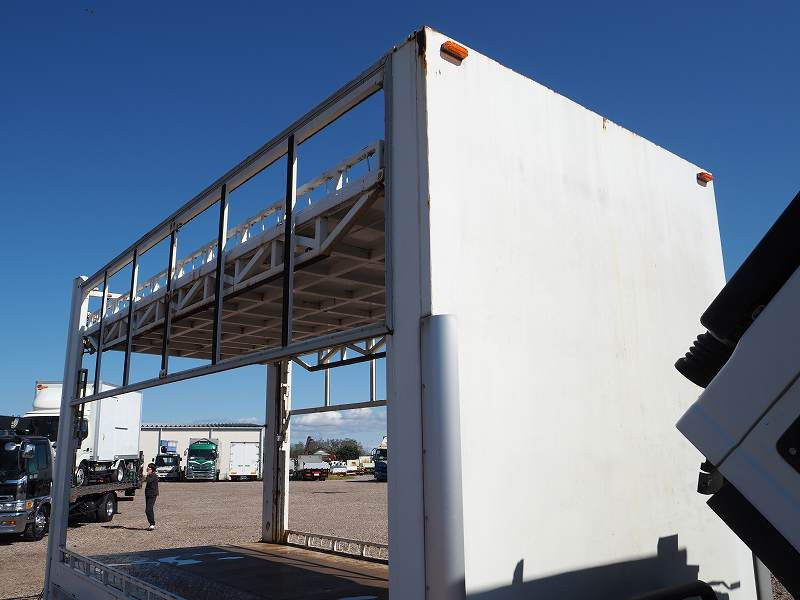 いすゞ エルフ PKG-NPR75N(2WD)の写真10