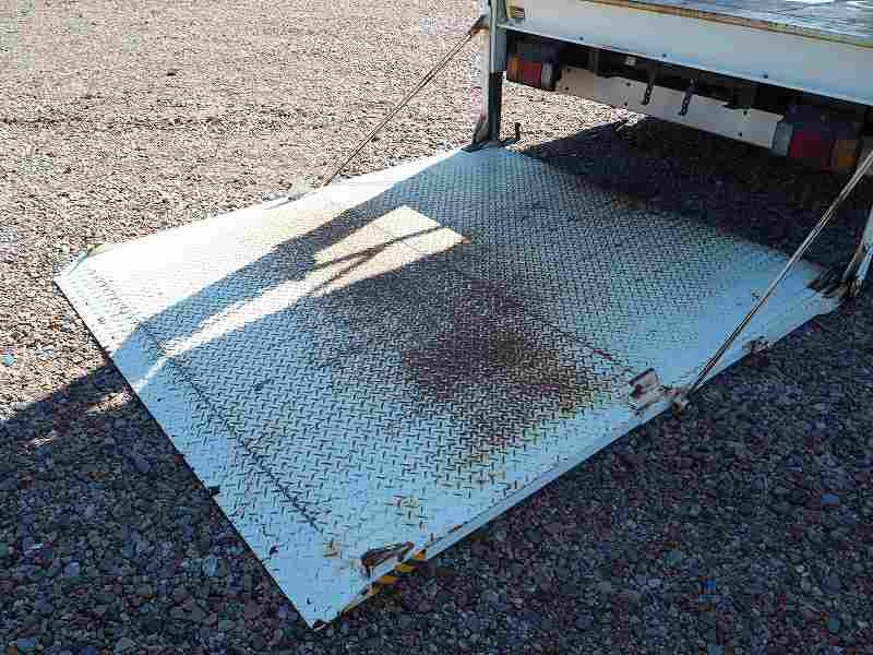 いすゞ エルフ PKG-NPR75N(2WD)の写真20