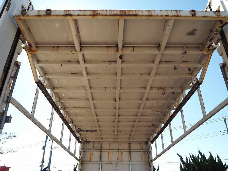 いすゞ エルフ PKG-NPR75N(2WD)の写真23