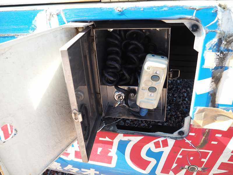 いすゞ エルフ PKG-NPR75N(2WD)の写真37