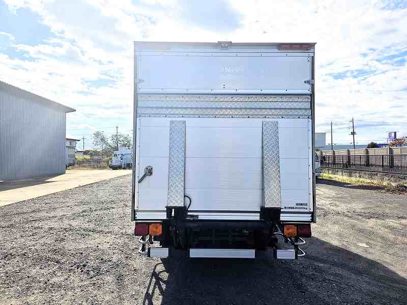 いすゞ エルフ SKG-NPR85AN(2WD)の写真4