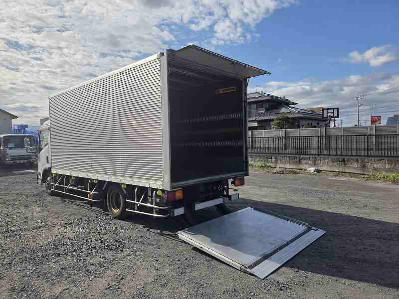 いすゞ エルフ SKG-NPR85AN(2WD)の写真9