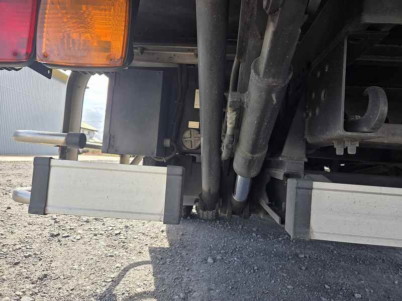 いすゞ エルフ SKG-NPR85AN(2WD)の写真15