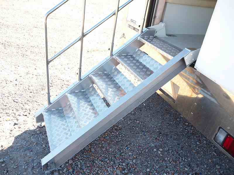 いすゞ エルフ SKG-NPR85YN(2WD)の写真20