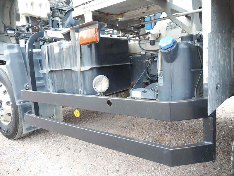 いすゞ ギガ QKG-CXZ77AT(6x4)の写真32