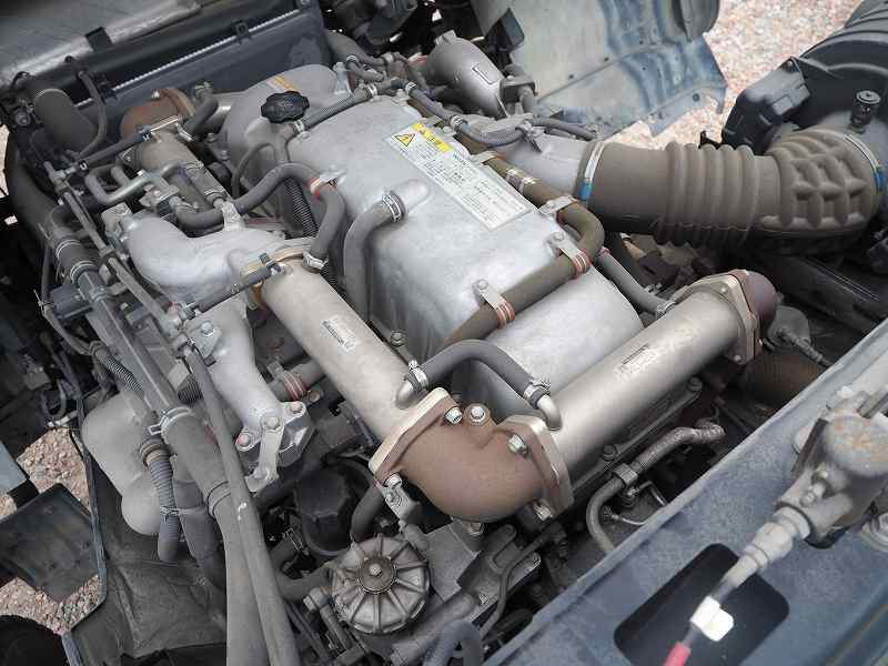 いすゞ ギガ QKG-CXZ77AT(6x4)の写真43