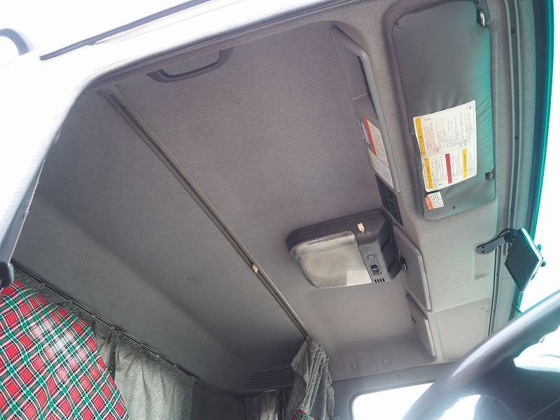 いすゞ ギガ QKG-CXZ77AT(6x4)の写真46