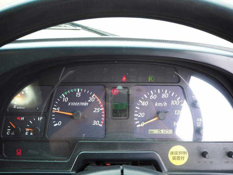 いすゞ ギガ QKG-CXZ77AT(6x4)の写真49