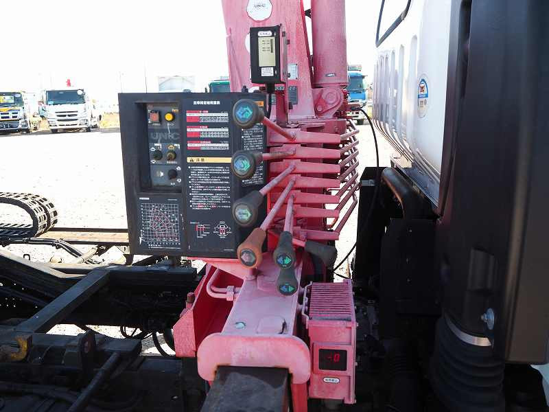 いすゞ エルフ BDG-NPR85AN(2WD)の写真10