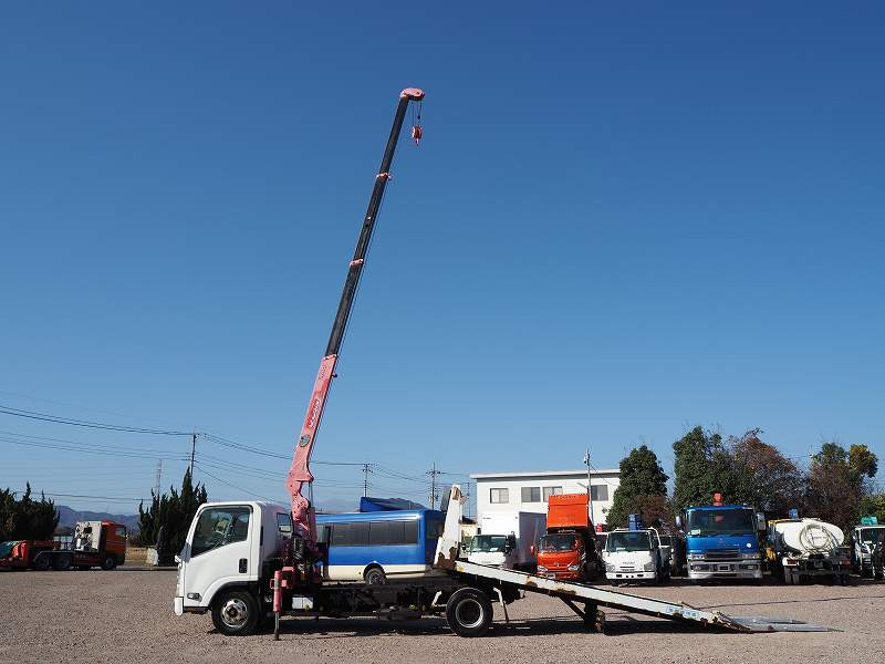 いすゞ エルフ BDG-NPR85AN(2WD)の写真14