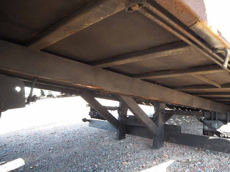 いすゞ エルフ BDG-NPR85AN(2WD)の写真29