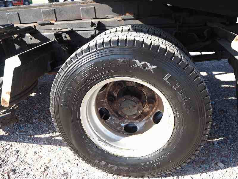 いすゞ エルフ BDG-NPR85AN(2WD)の写真30