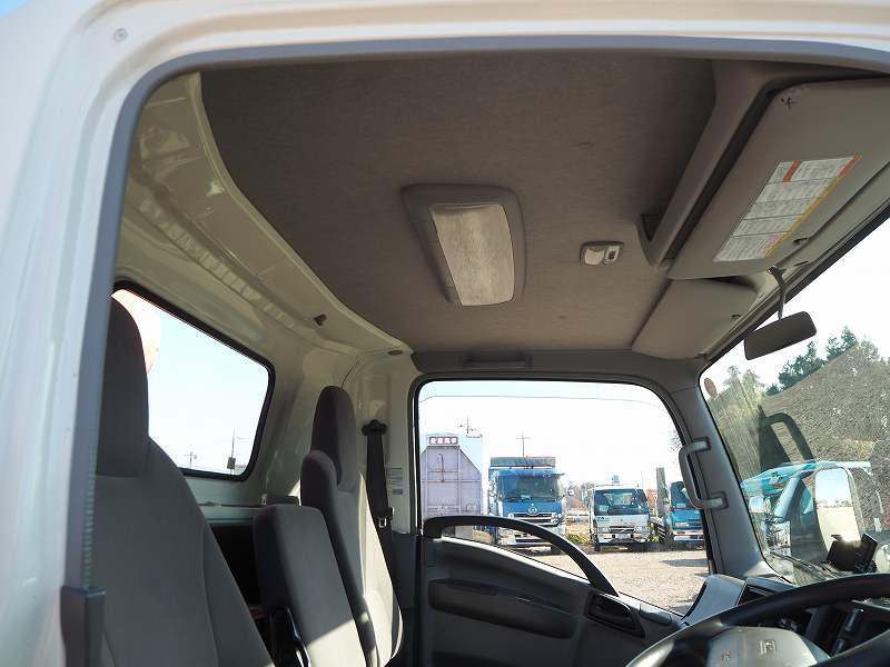 いすゞ エルフ BDG-NPR85AN(2WD)の写真46