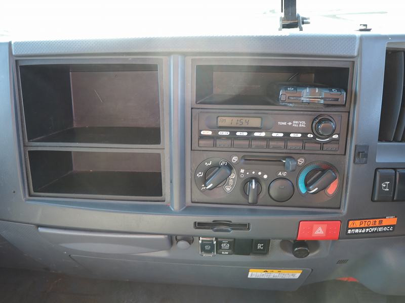 いすゞ エルフ BDG-NPR85AN(2WD)の写真48