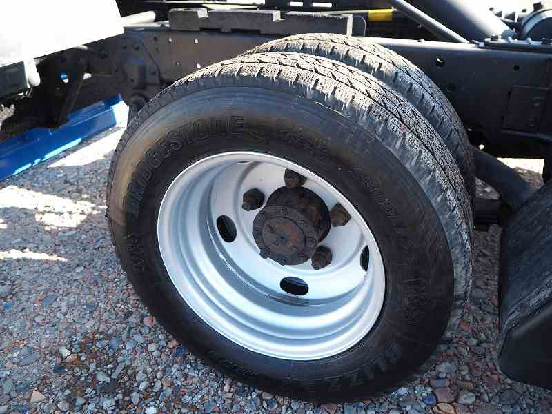 いすゞ エルフ TPG-NKS85AN(4WD)の写真24