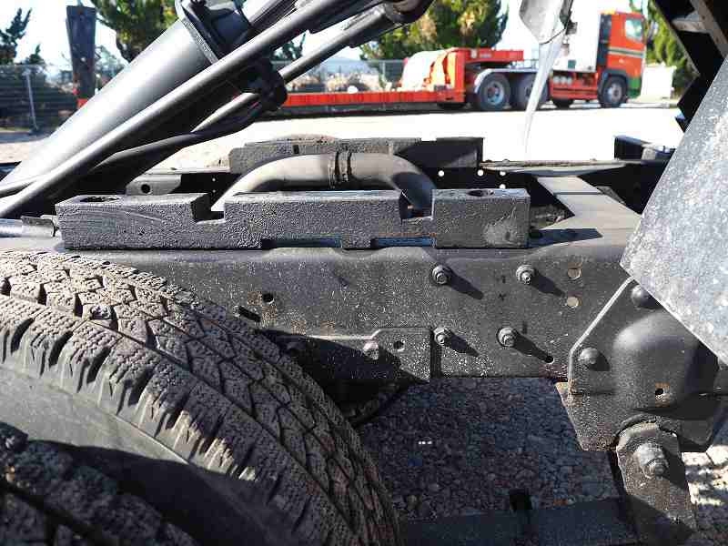 いすゞ エルフ TPG-NKS85AN(4WD)の写真32